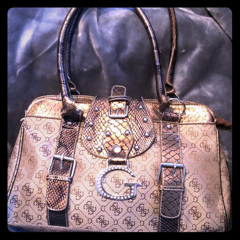 Guess purse